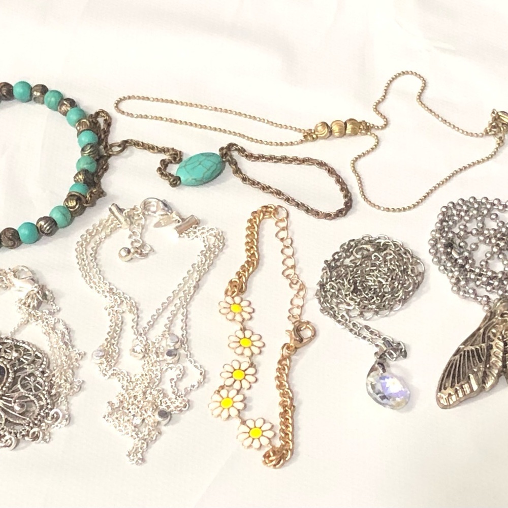 Necklace and Bracelet Lot
